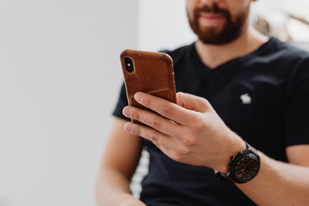 TPU vs Silicone vs Leather: Which Phone Cover Should You Pick in 2026?