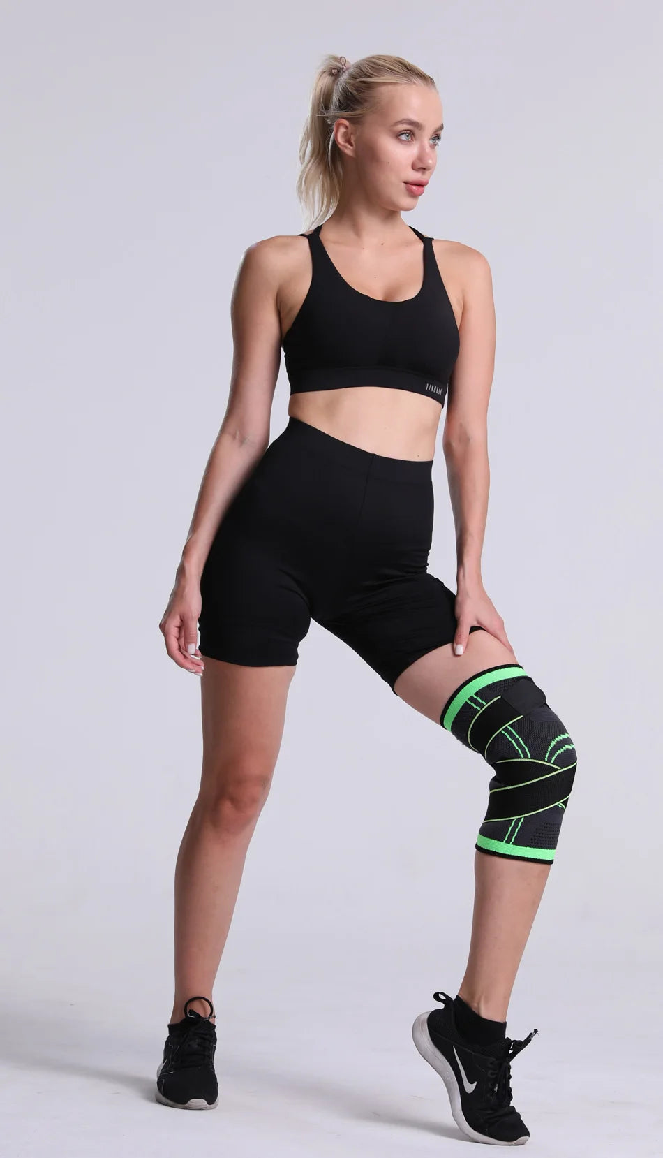 Knee Support, Open-Patella Stabiliser & Fully-Adjustable Neoprene Brace – Sports Injury Protection